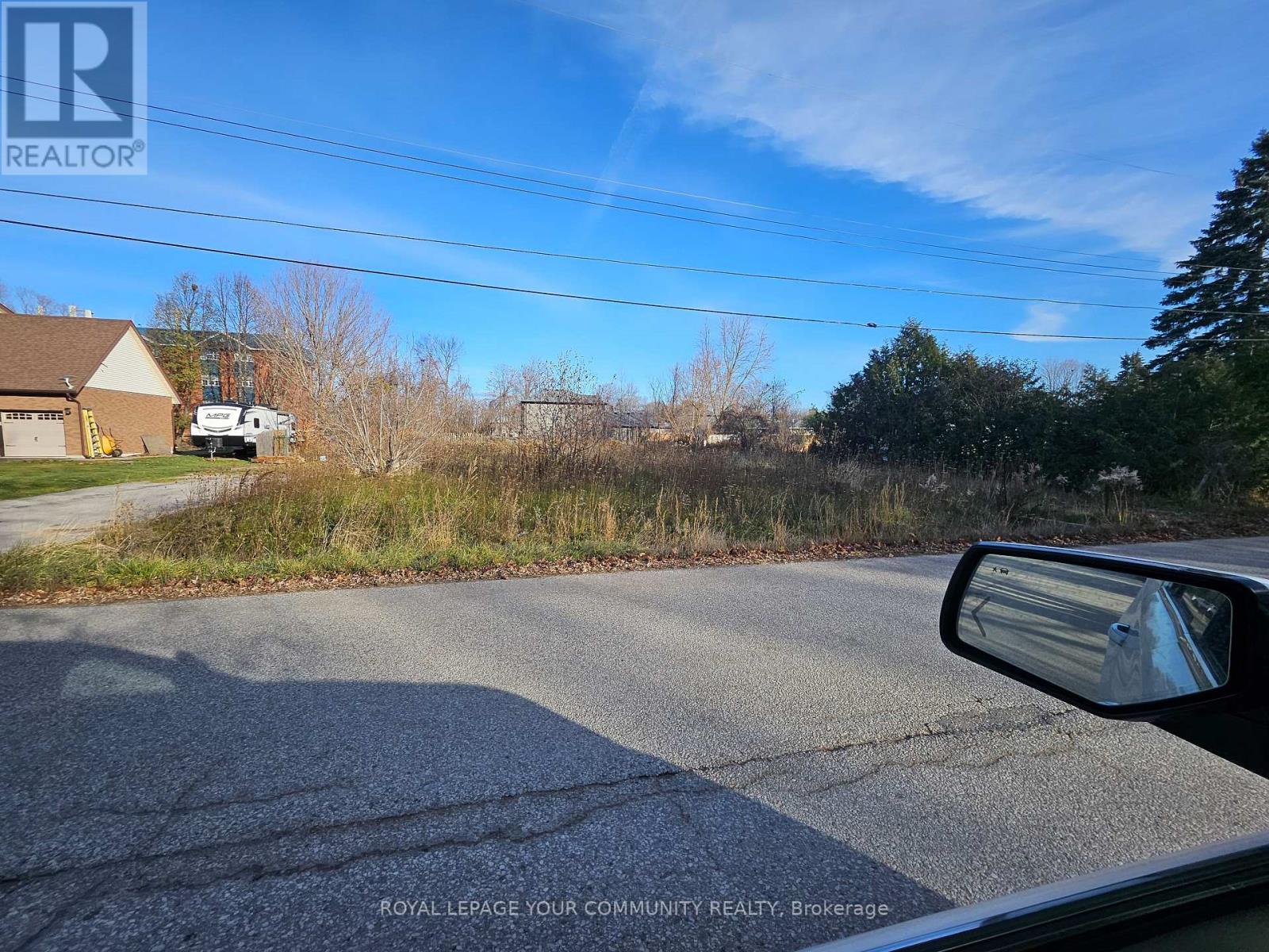 2069 St Paul Road, Innisfil, Ontario  L9S 1V2 - Photo 2 - N12560386