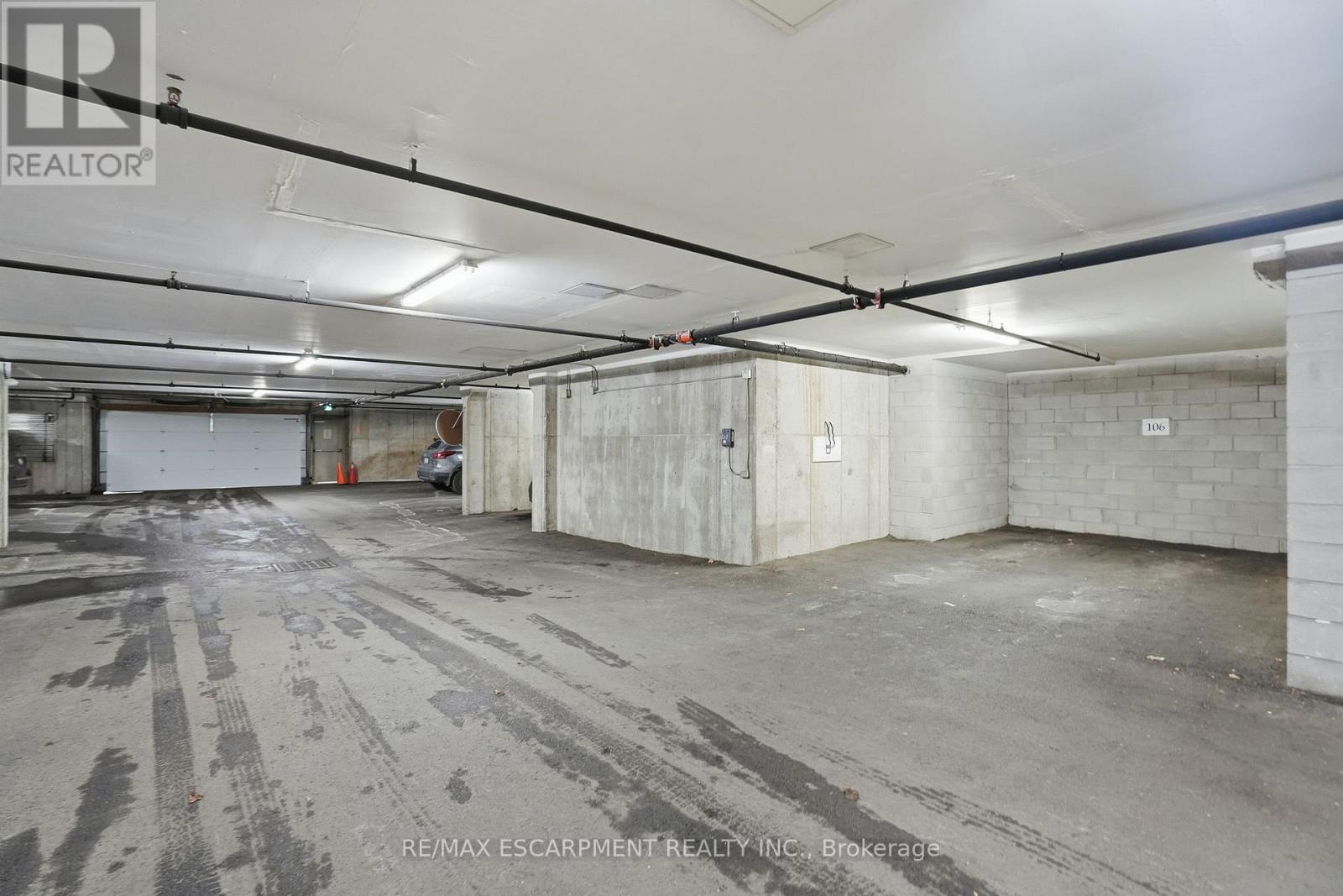 E106 - 216 Plains Road W, Burlington, Ontario  L7T 4K8 - Photo 38 - W12724466