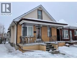 1697 PARENT AVENUE, Windsor, Ontario