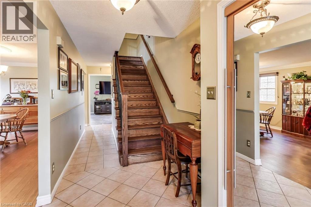 12 Kingsview Drive, Stoney Creek, Ontario  L8J 2K5 - Photo 4 - 40777122