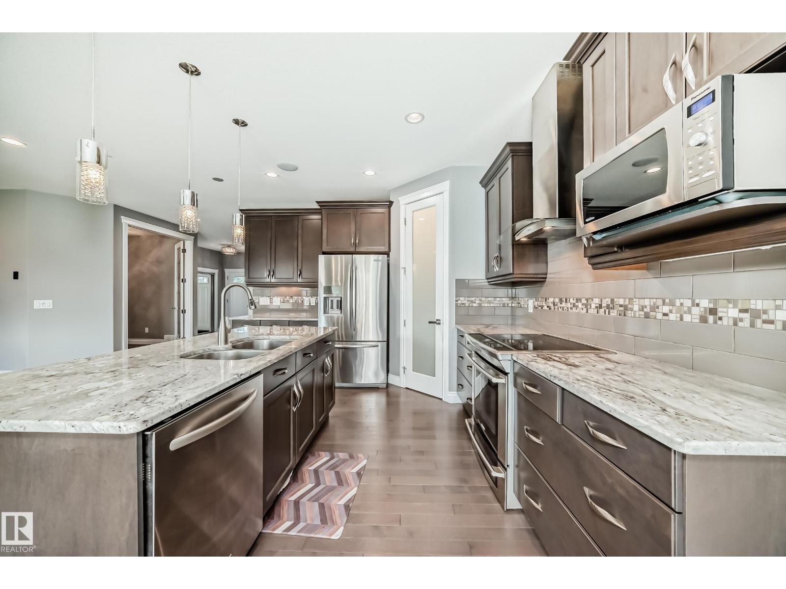 1921 33 St Nw, Edmonton, Alberta  T6T 0L5 - Photo 13 - E4470887