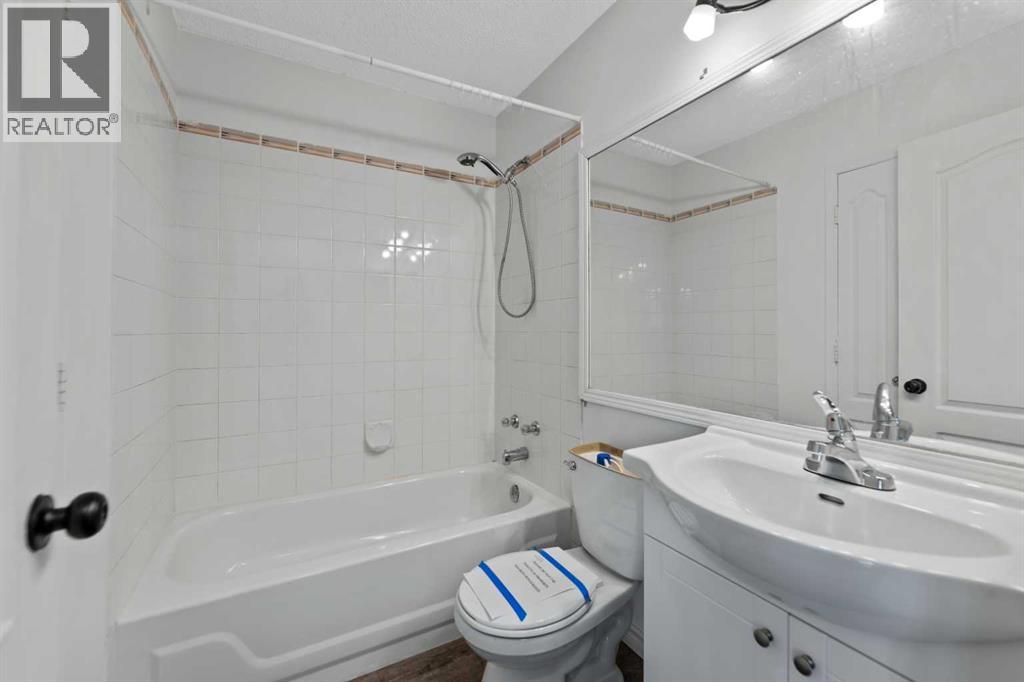 61 Applemont Place Se, Calgary, Alberta  T2P 0X2 - Photo 19 - A2278186