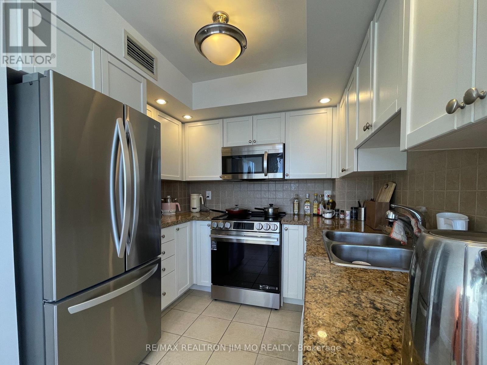 1827 - 500 Doris Avenue, Toronto, Ontario  M2N 0C1 - Photo 11 - C12724724