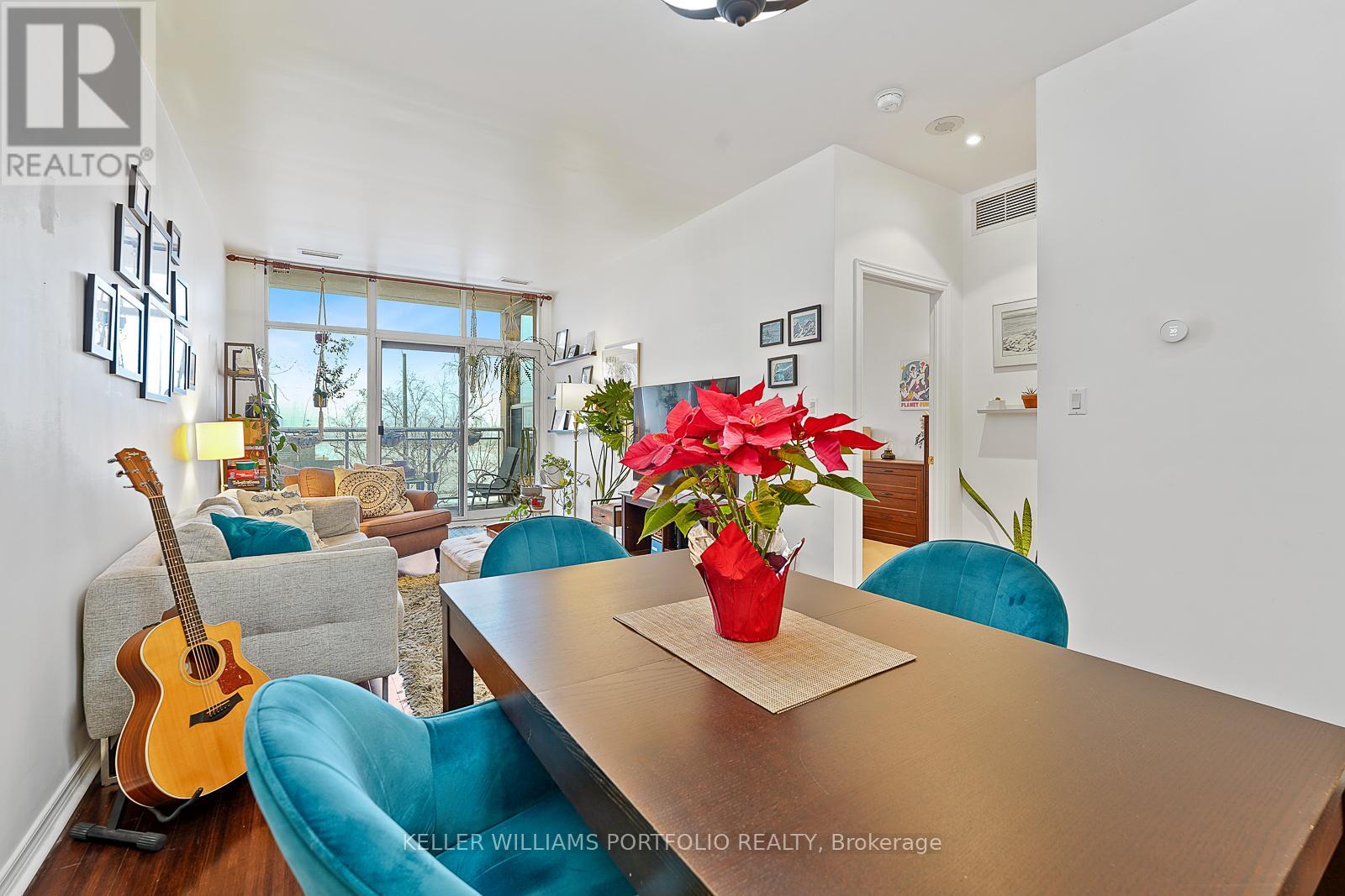 206 - 1 Leaside Park Drive, Toronto, Ontario  M4H 1R1 - Photo 10 - C12724754