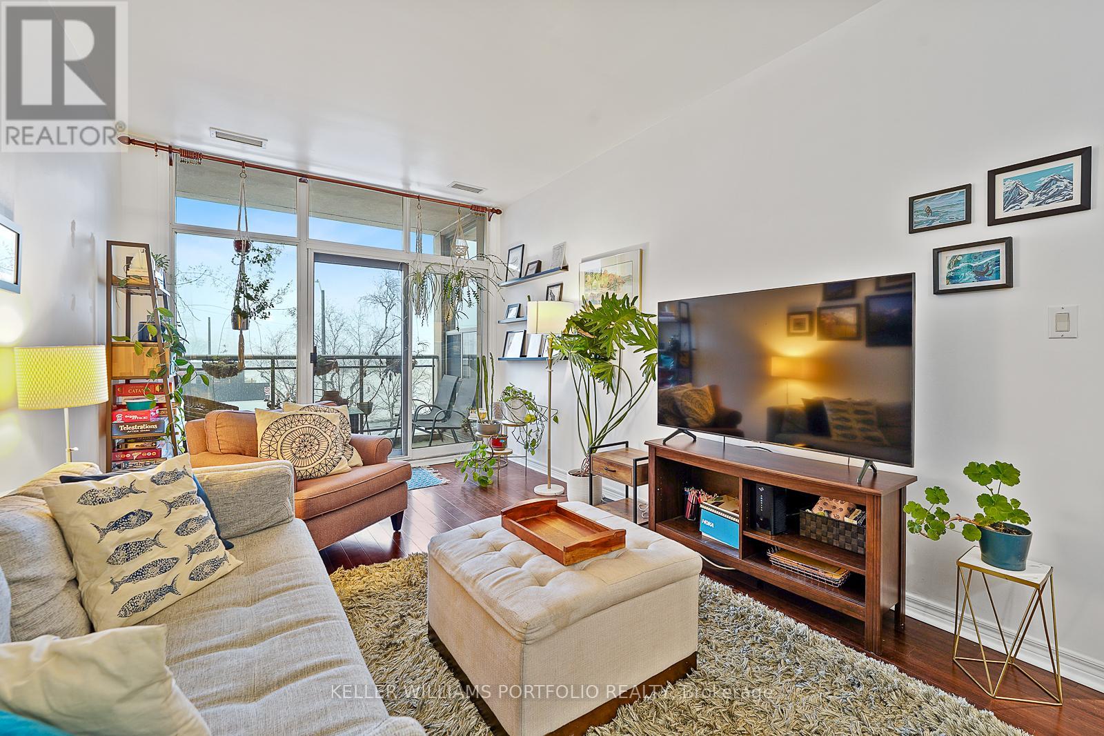 206 - 1 Leaside Park Drive, Toronto, Ontario  M4H 1R1 - Photo 14 - C12724754