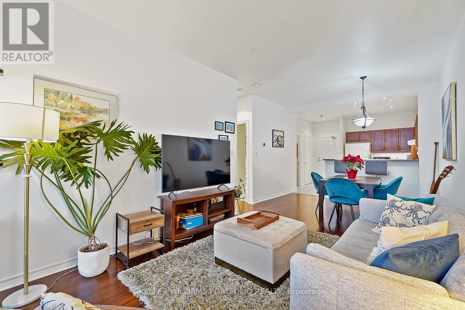 206 - 1 Leaside Park Drive, Toronto, Ontario  M4H 1R1 - Photo 17 - C12724754