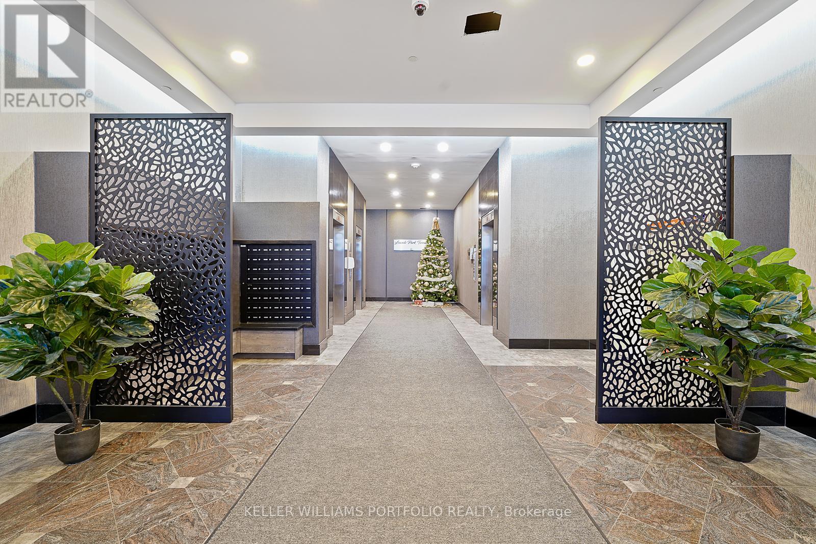 206 - 1 Leaside Park Drive, Toronto, Ontario  M4H 1R1 - Photo 32 - C12724754