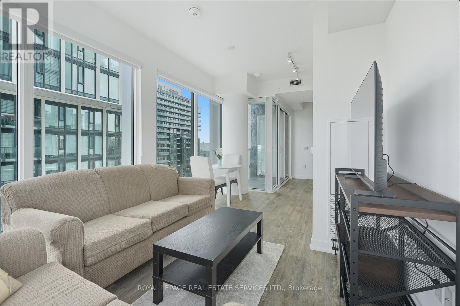 2107 - 158 Front Street E, Toronto, Ontario  M5A 1E5 - Photo 6 - C12724766