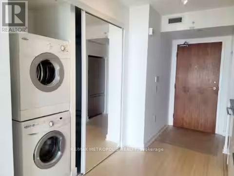 2208 - 85 Queens Wharf Road, Toronto, Ontario  M5V 0J9 - Photo 14 - C12724790