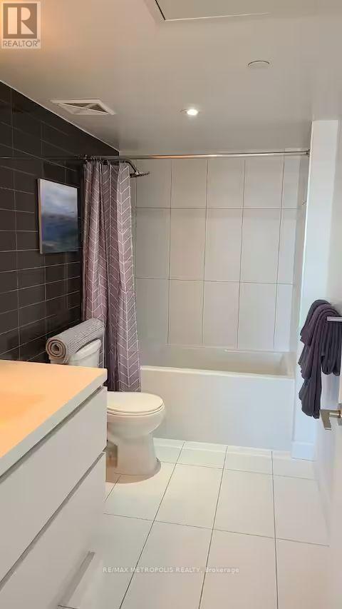 2208 - 85 Queens Wharf Road, Toronto, Ontario  M5V 0J9 - Photo 16 - C12724790