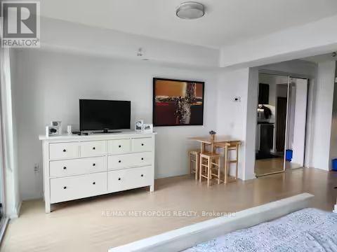 2208 - 85 Queens Wharf Road, Toronto, Ontario  M5V 0J9 - Photo 8 - C12724790