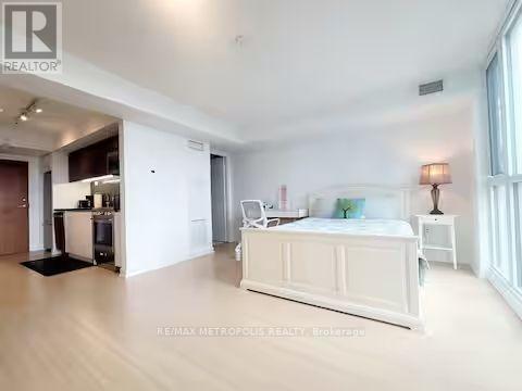 2208 - 85 Queens Wharf Road, Toronto, Ontario  M5V 0J9 - Photo 9 - C12724790