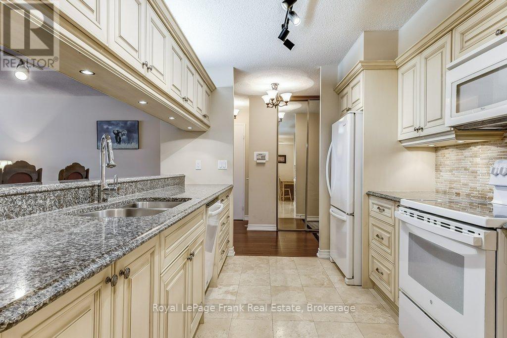 306 - 100 Upper Madison Avenue, Toronto, Ontario  M2N 6M4 - Photo 8 - C12724806