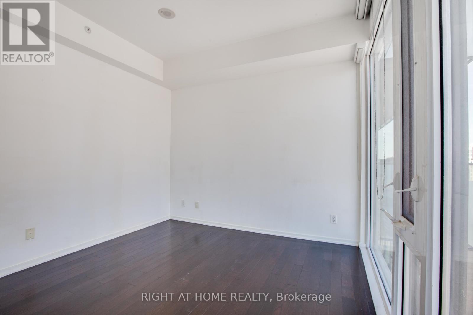 3008 - 75 St Nicholas Street, Toronto, Ontario  M4Y 0A5 - Photo 19 - C12724812