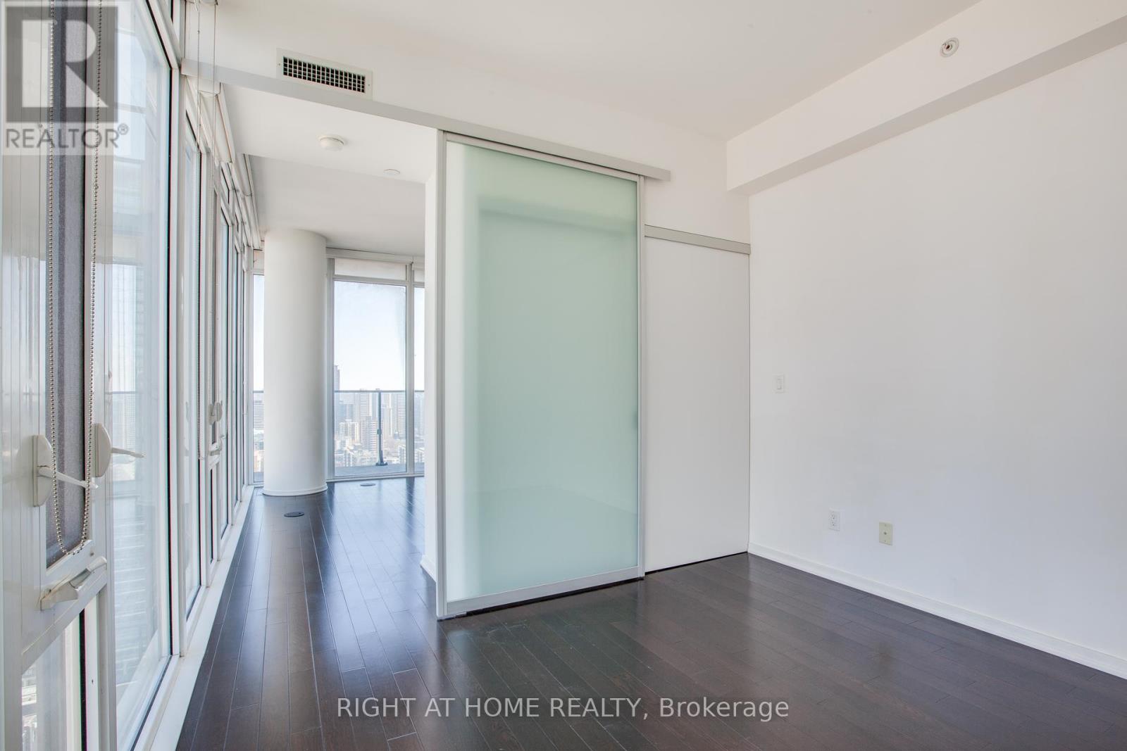 3008 - 75 St Nicholas Street, Toronto, Ontario  M4Y 0A5 - Photo 20 - C12724812