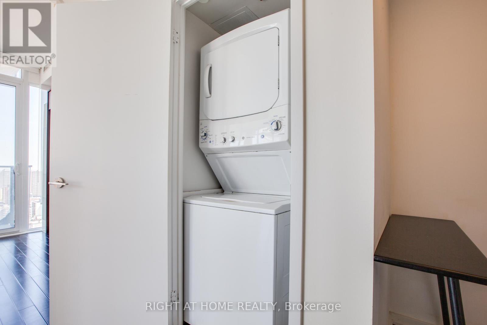 3008 - 75 St Nicholas Street, Toronto, Ontario  M4Y 0A5 - Photo 23 - C12724812