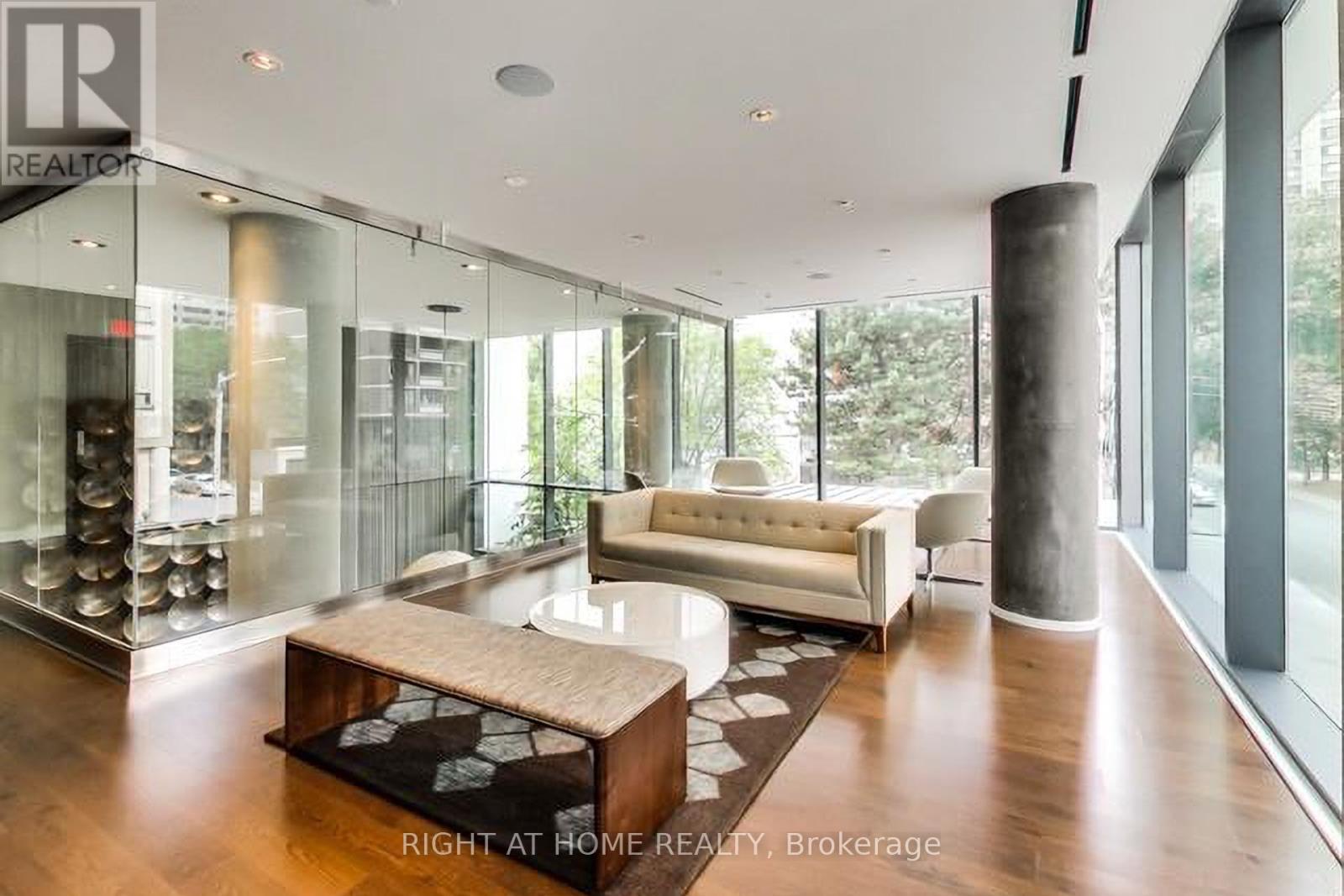 3008 - 75 St Nicholas Street, Toronto, Ontario  M4Y 0A5 - Photo 28 - C12724812