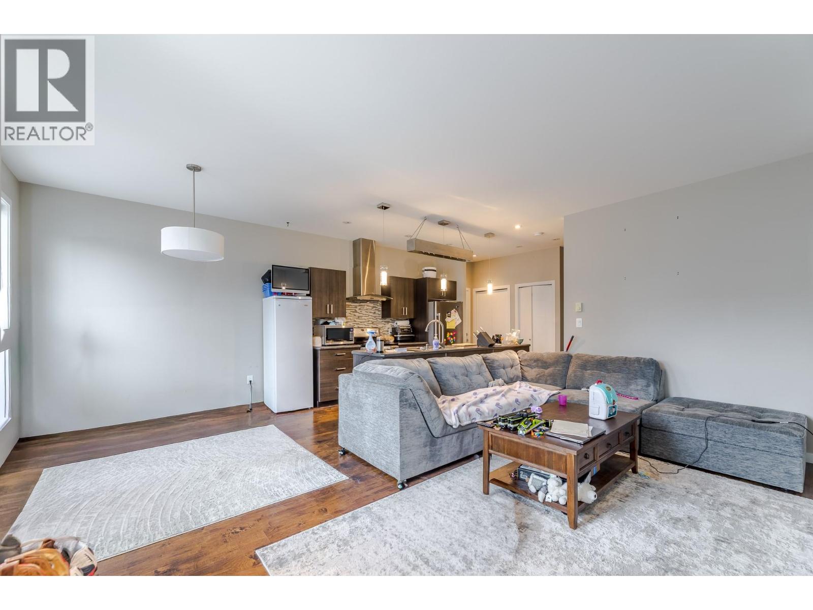 632 Burns Street Unit# 101, Penticton, British Columbia  V2A 4X3 - Photo 3 - 10373678