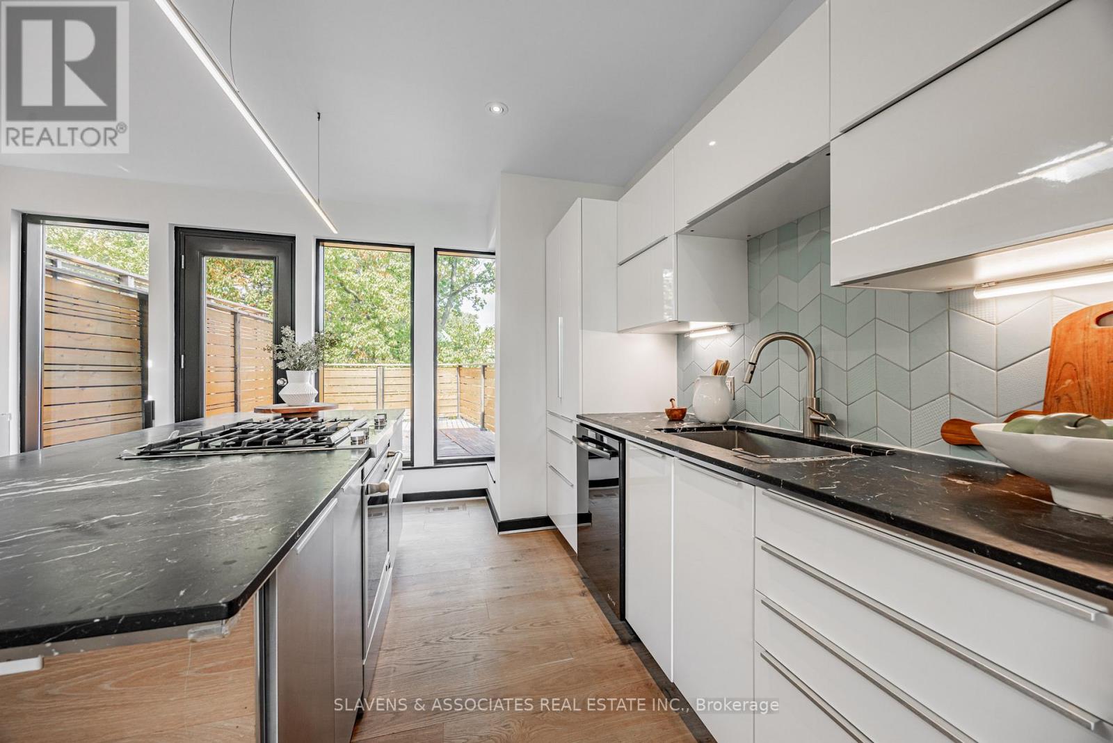 38 Wroxeter Avenue, Toronto, Ontario  M4K 1J6 - Photo 20 - E12724680