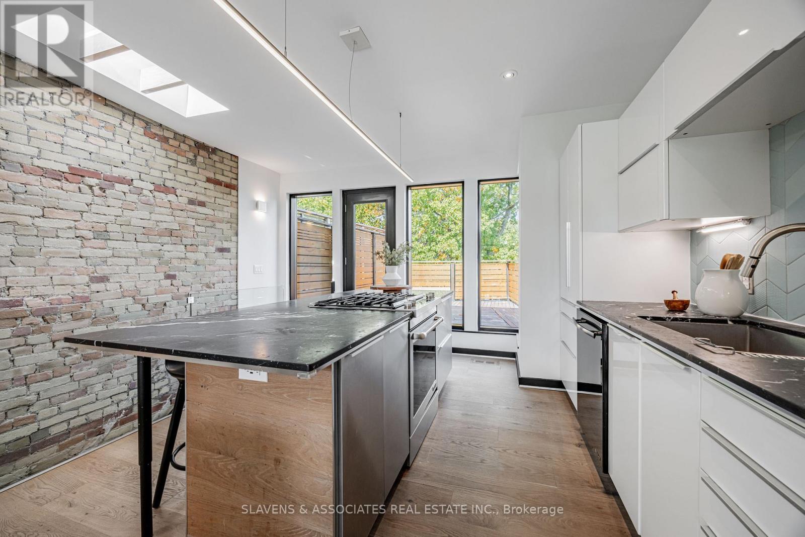 38 Wroxeter Avenue, Toronto, Ontario  M4K 1J6 - Photo 21 - E12724680