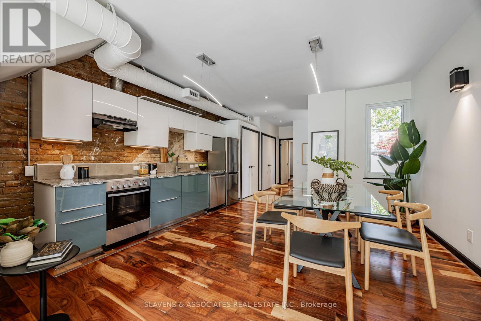 38 Wroxeter Avenue, Toronto, Ontario  M4K 1J6 - Photo 5 - E12724680