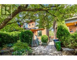 38 WROXETER AVENUE, Toronto, Ontario