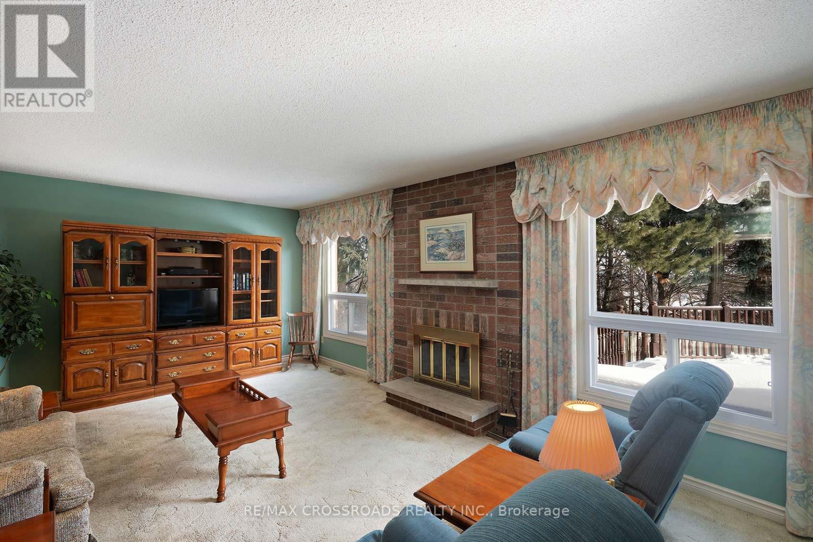 11 Sayor Drive, Ajax, Ontario  L1T 3K2 - Photo 5 - E12724776