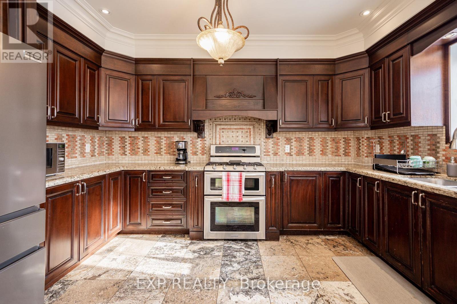 11 Bellvare Crescent, Toronto, Ontario  M1R 2M8 - Photo 11 - E12724800