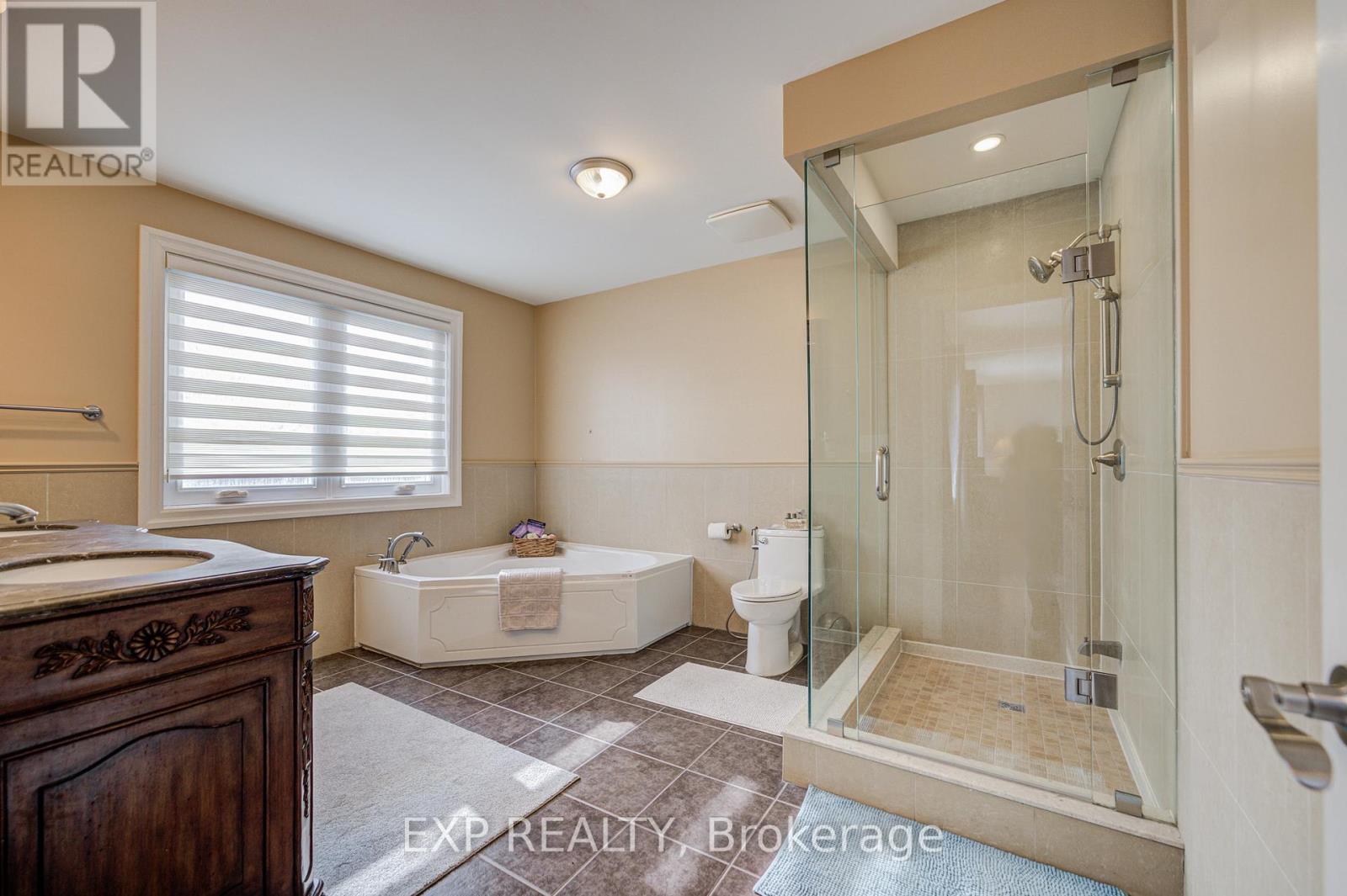 11 Bellvare Crescent, Toronto, Ontario  M1R 2M8 - Photo 20 - E12724800