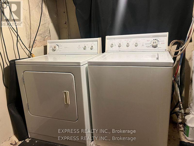 Bsmt - 80 Taunton Road W, Oshawa, Ontario  L1G 3T2 - Photo 3 - E12724874