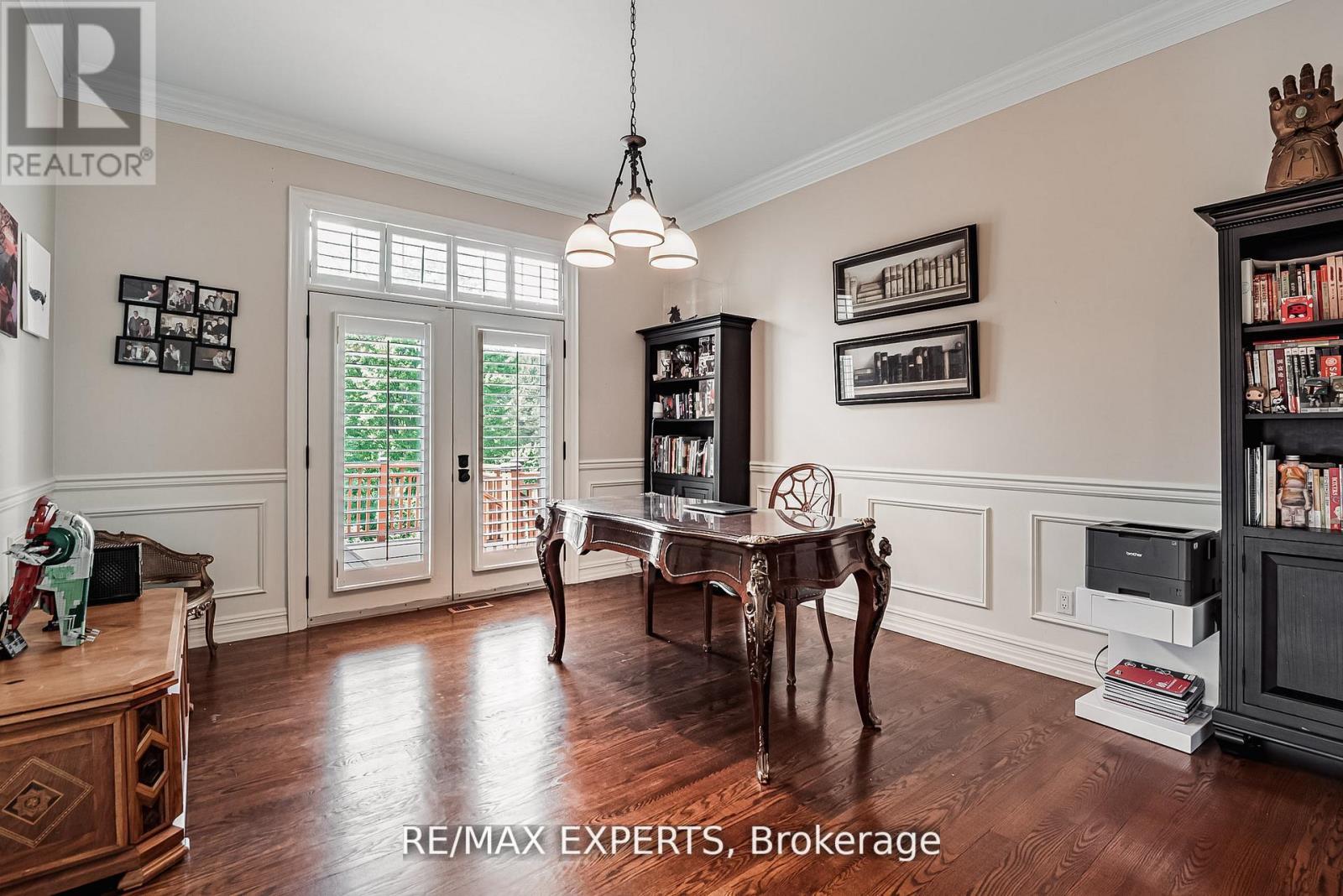 8 Alm Court, Aurora, Ontario  L4G 6W7 - Photo 11 - N12724686