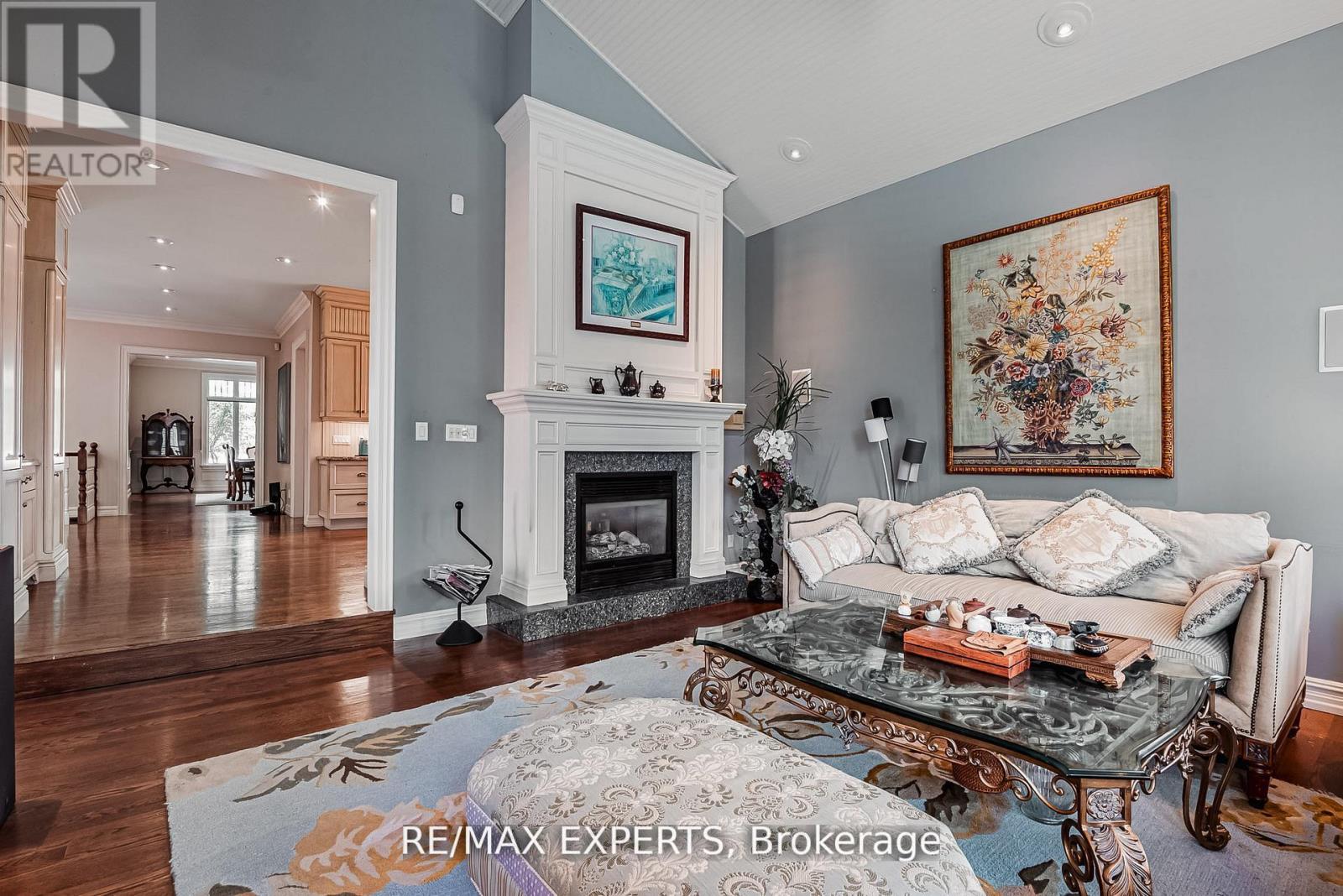 8 Alm Court, Aurora, Ontario  L4G 6W7 - Photo 17 - N12724686