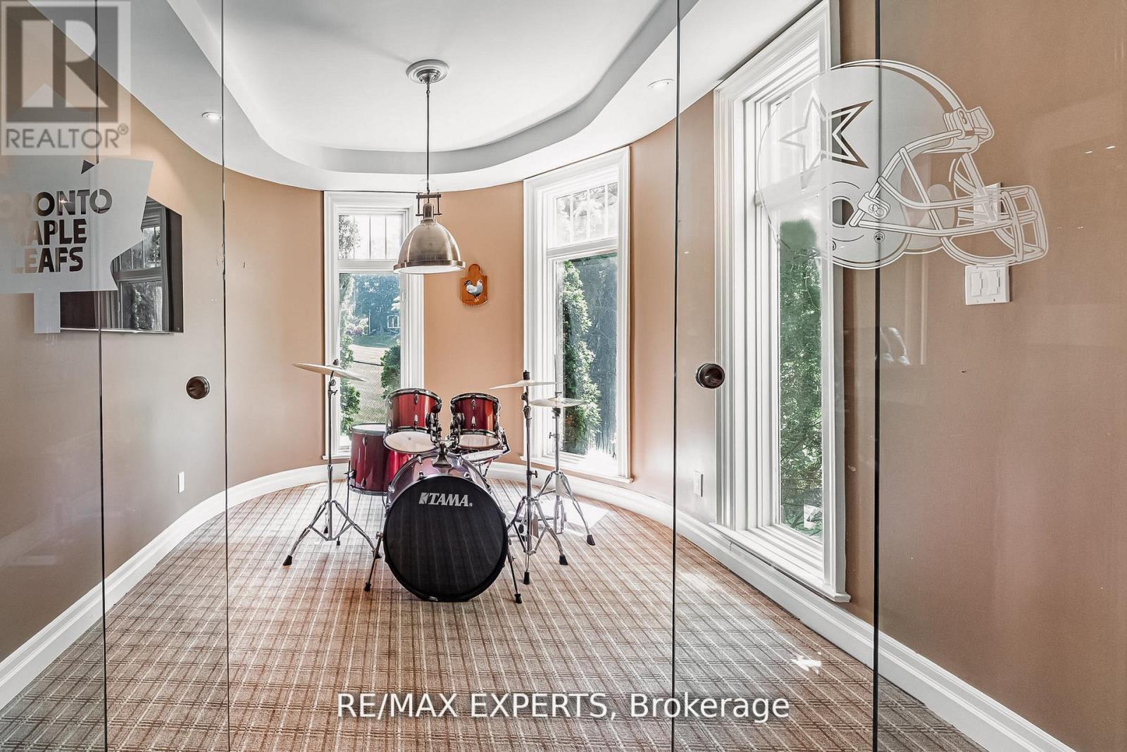 8 Alm Court, Aurora, Ontario  L4G 6W7 - Photo 28 - N12724686