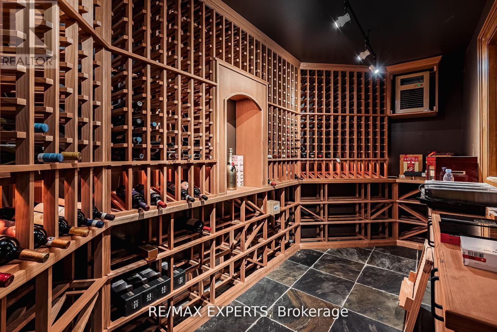 8 Alm Court, Aurora, Ontario  L4G 6W7 - Photo 37 - N12724686