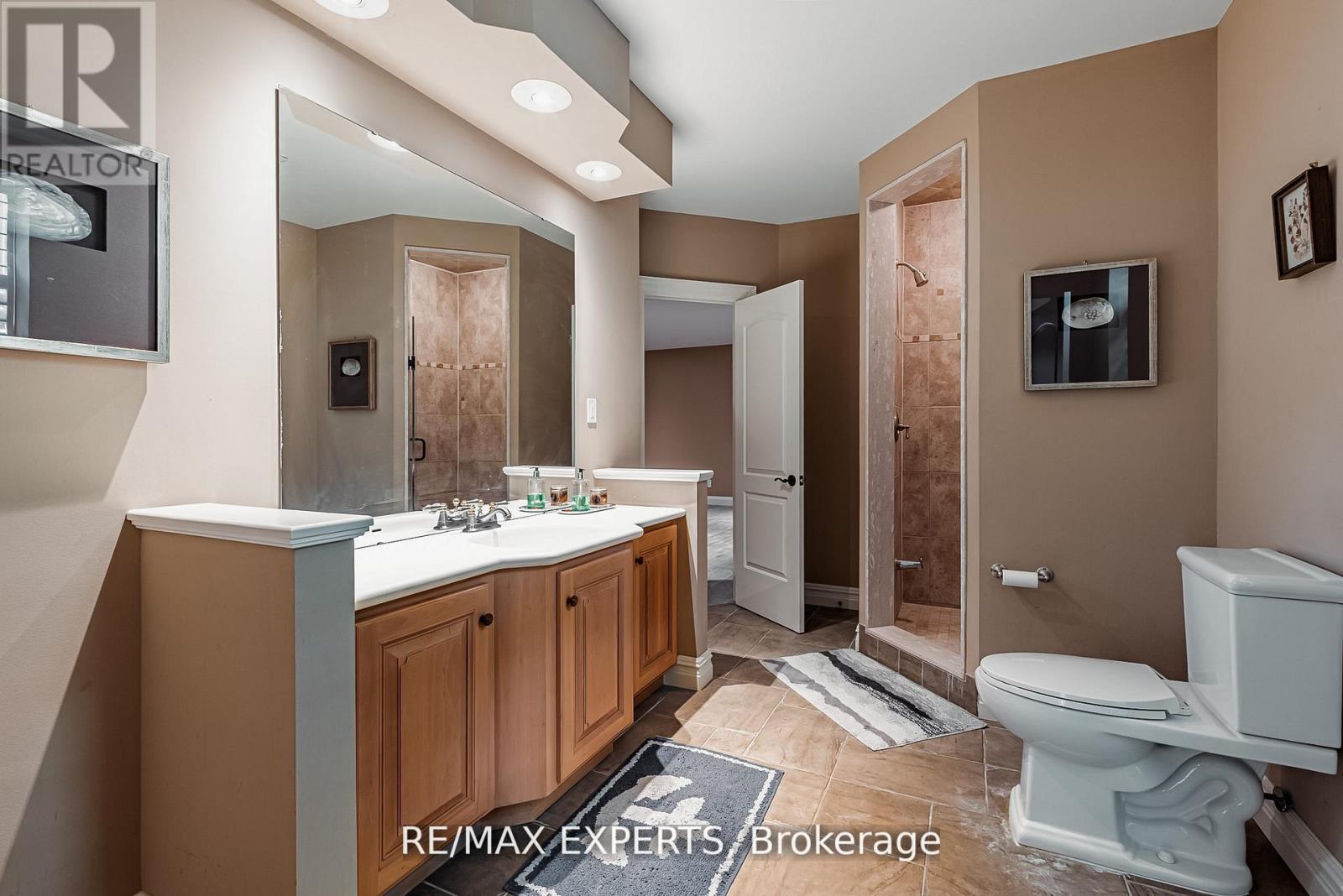 8 Alm Court, Aurora, Ontario  L4G 6W7 - Photo 41 - N12724686