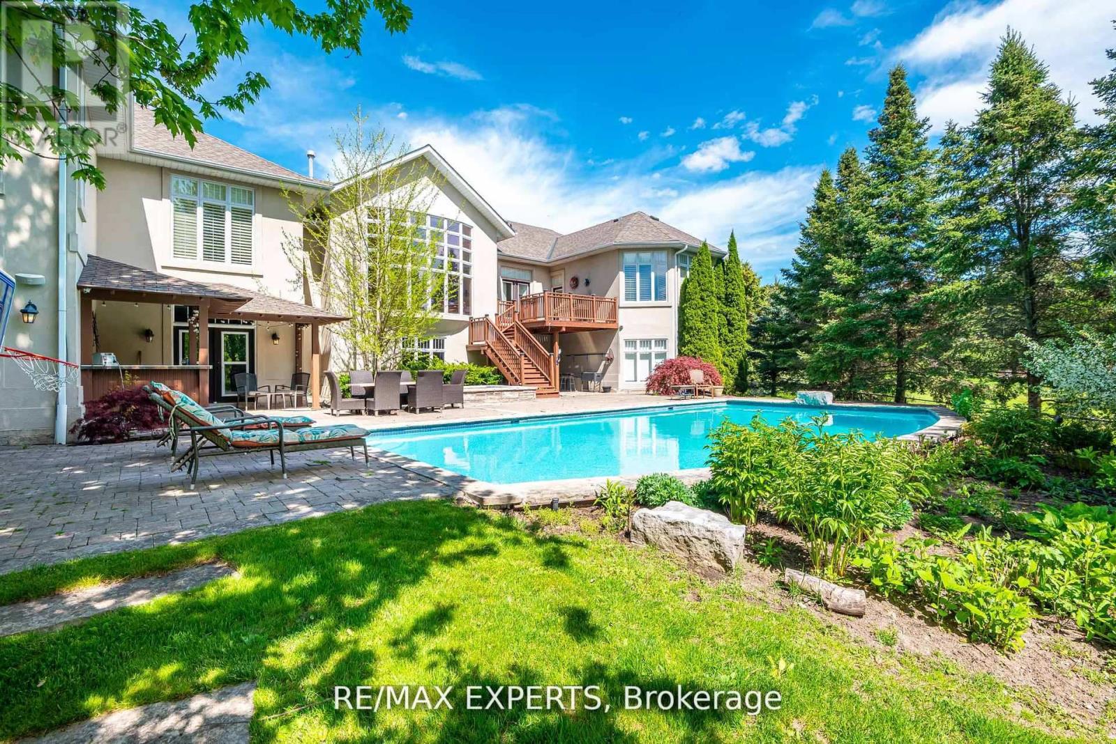 8 Alm Court, Aurora, Ontario  L4G 6W7 - Photo 43 - N12724686