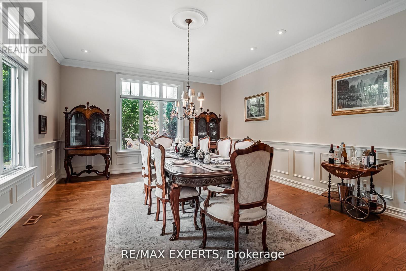 8 Alm Court, Aurora, Ontario  L4G 6W7 - Photo 9 - N12724686