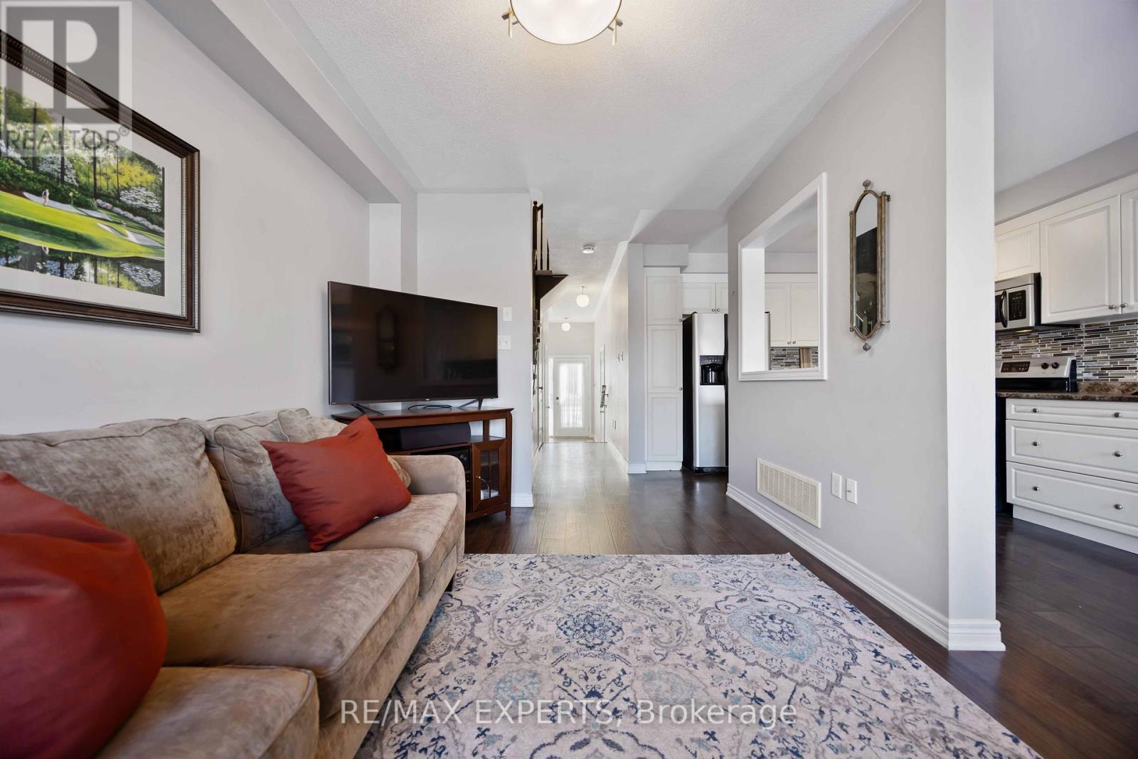 5 Lodestone Lane, Whitchurch-Stouffville, Ontario  L4A 0W6 - Photo 12 - N12724820