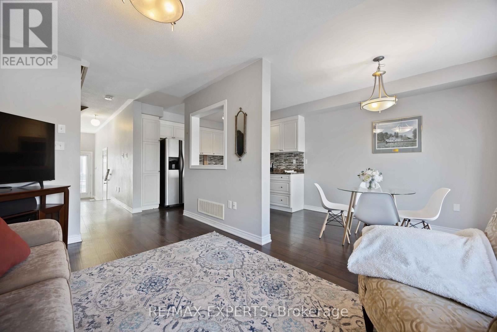 5 Lodestone Lane, Whitchurch-Stouffville, Ontario  L4A 0W6 - Photo 13 - N12724820