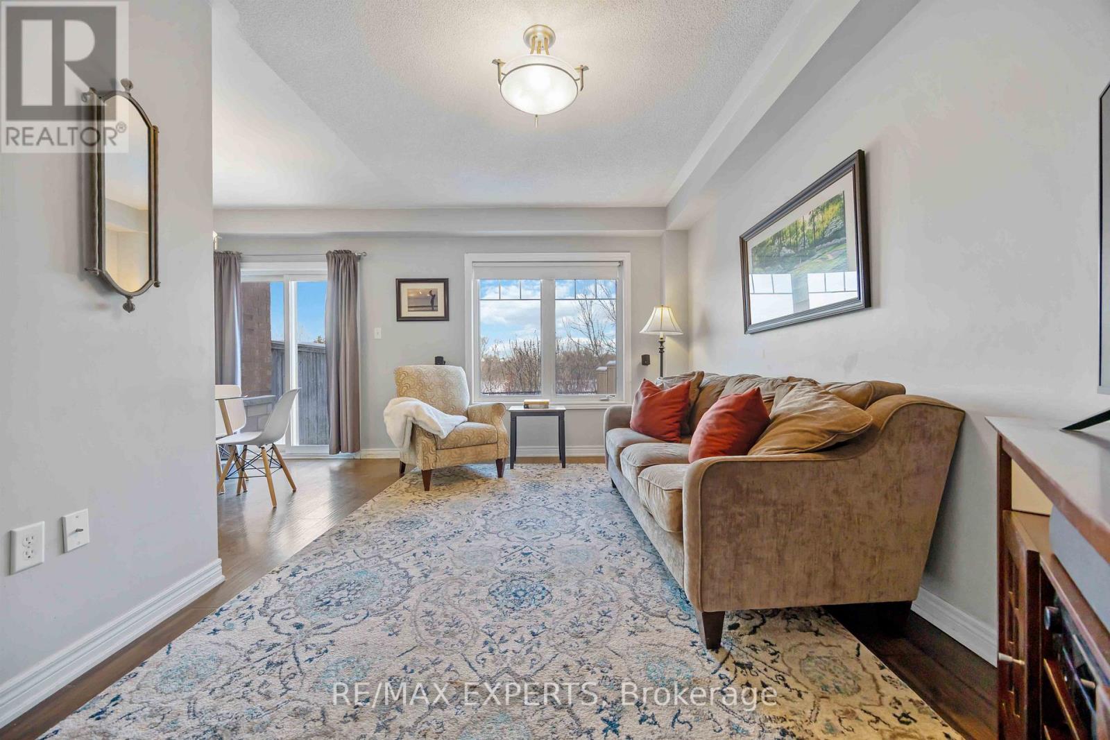 5 Lodestone Lane, Whitchurch-Stouffville, Ontario  L4A 0W6 - Photo 8 - N12724820