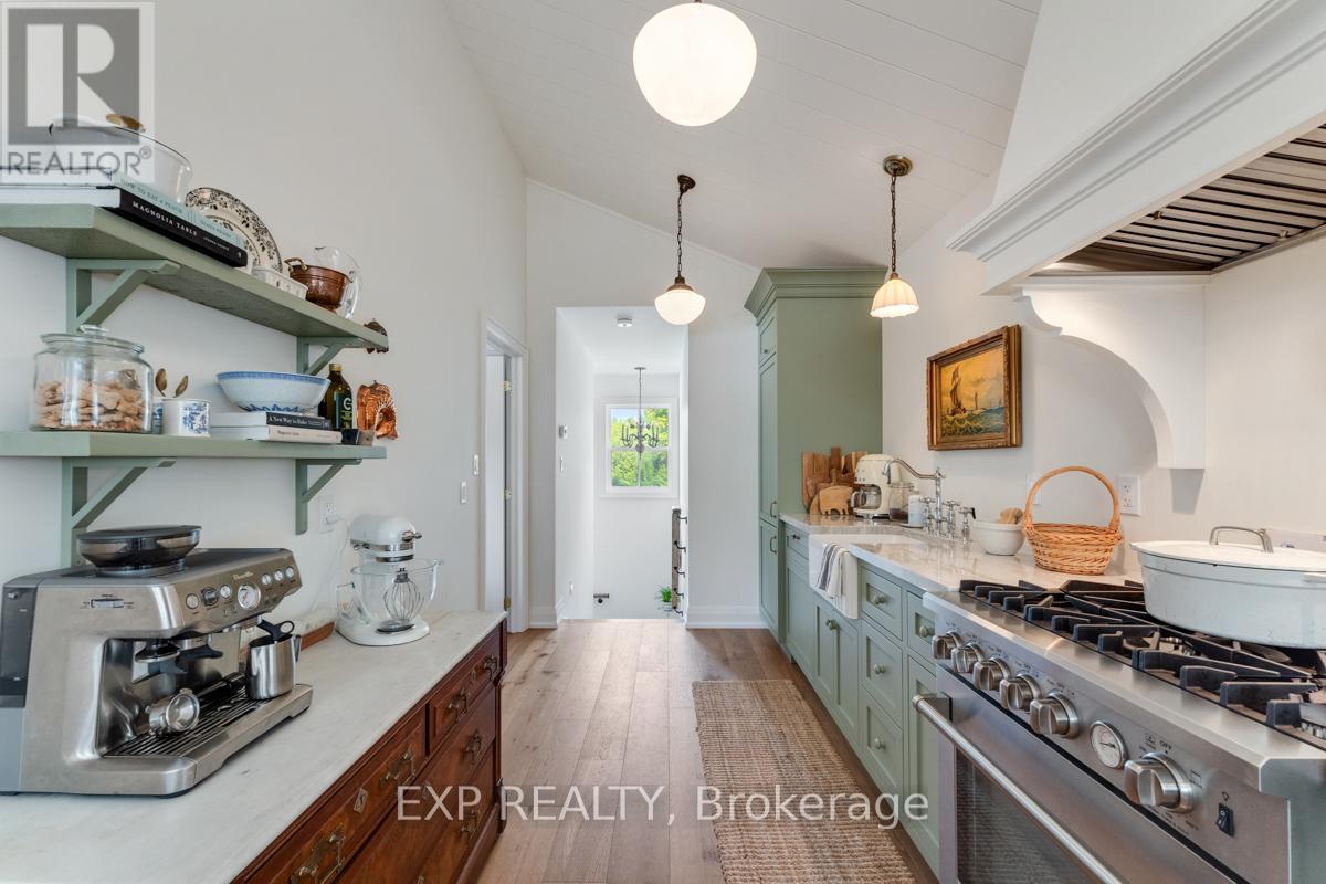 944 Lake Drive E, Georgina, Ontario  L0E 1L0 - Photo 23 - N12724854