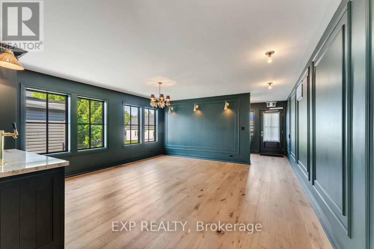 944 Lake Drive E, Georgina, Ontario  L0E 1L0 - Photo 9 - N12724854