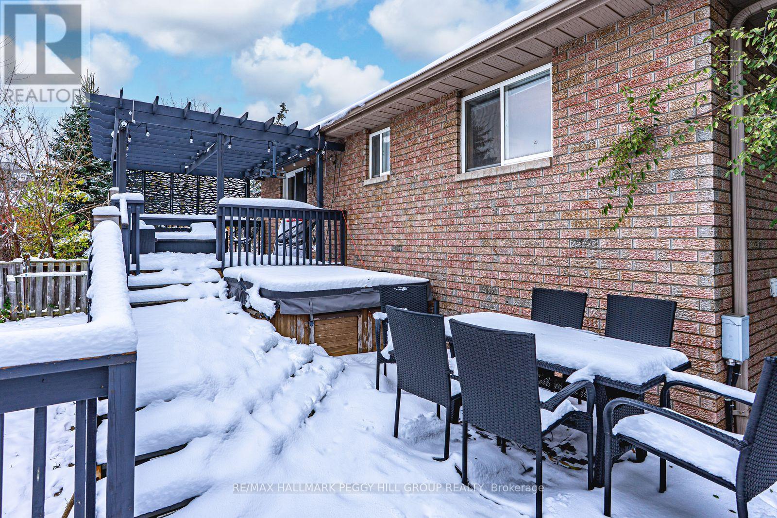 63 Mapleton Avenue, Barrie, Ontario  L4N 7L7 - Photo 17 - S12724758