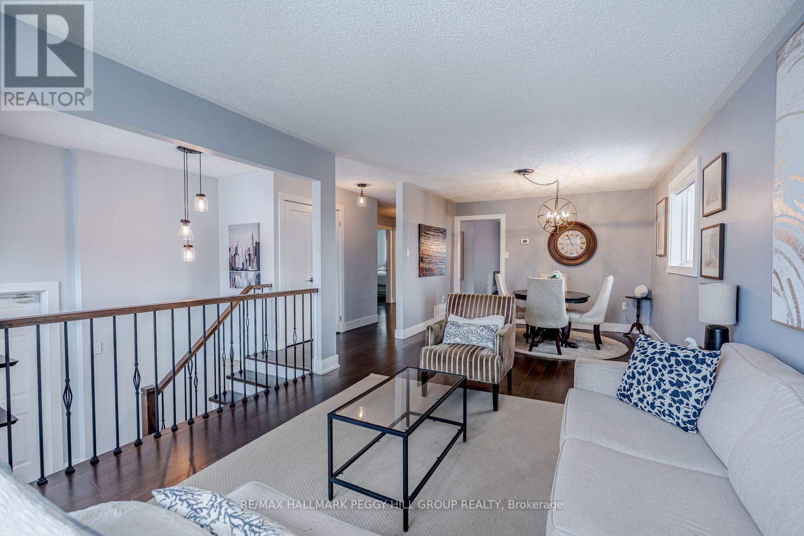 63 Mapleton Avenue, Barrie, Ontario  L4N 7L7 - Photo 3 - S12724758