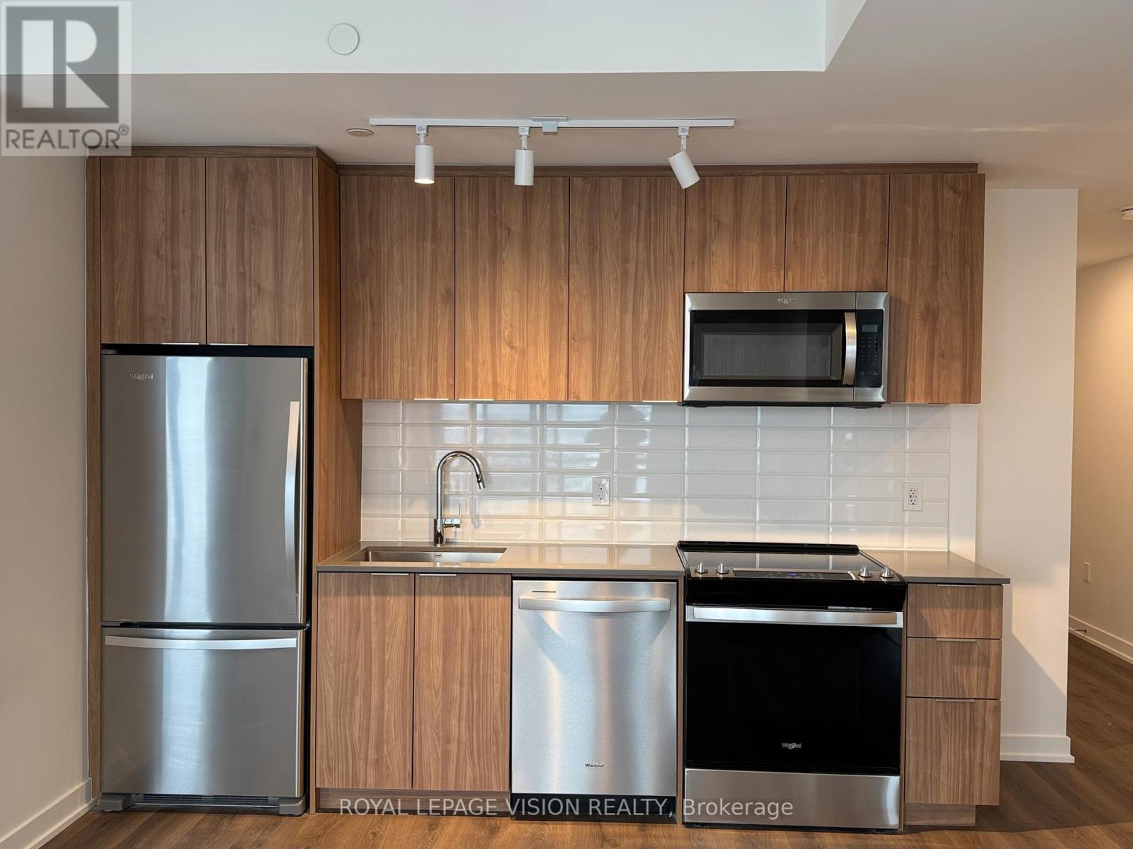 608 - 750 Whitlock Avenue, Milton, Ontario  L9E 2B4 - Photo 11 - W12724696