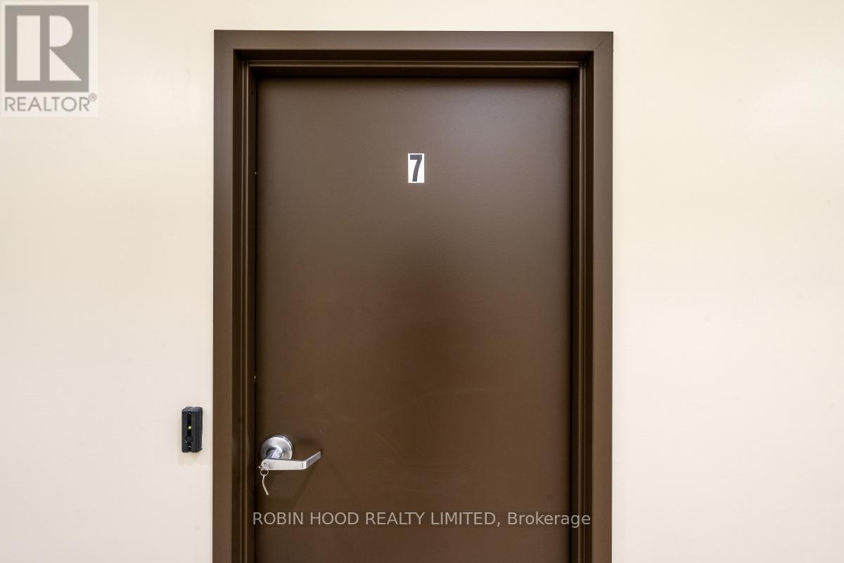 UNIT 7 - 3753 LAKE SHORE BOULEVARD W, Toronto, Ontario