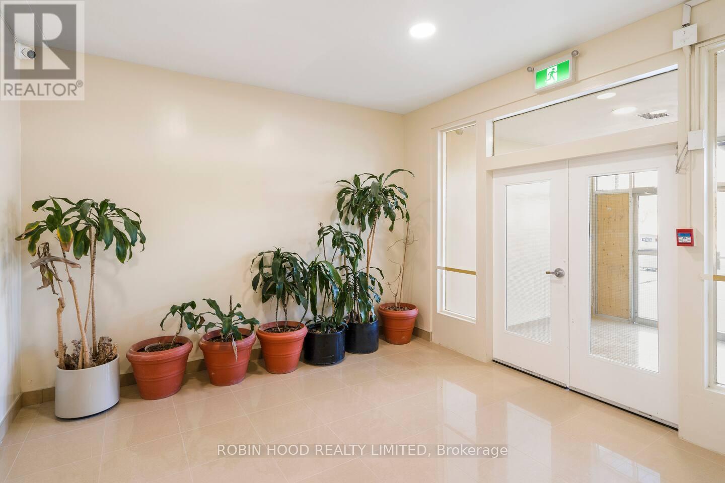 Unit 7 - 3753 Lake Shore Boulevard W, Toronto, Ontario  M8W 1P9 - Photo 10 - W12724698