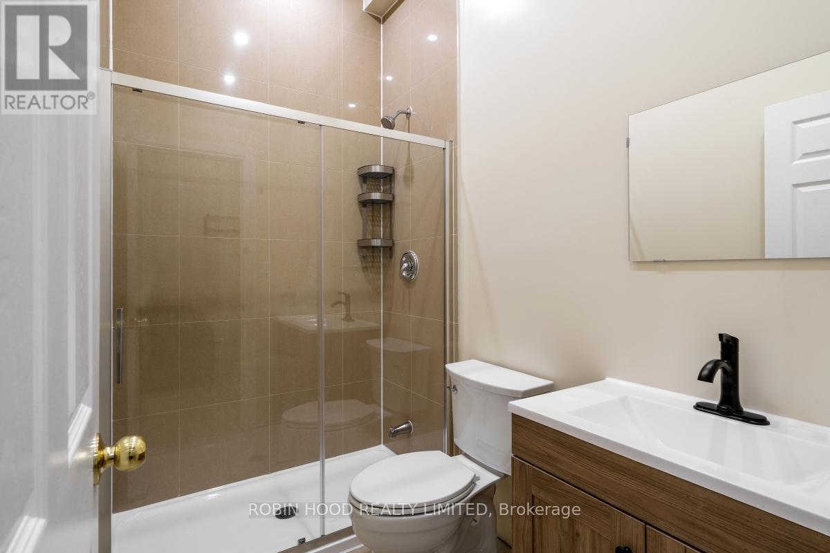 Unit 7 - 3753 Lake Shore Boulevard W, Toronto, Ontario  M8W 1P9 - Photo 8 - W12724698