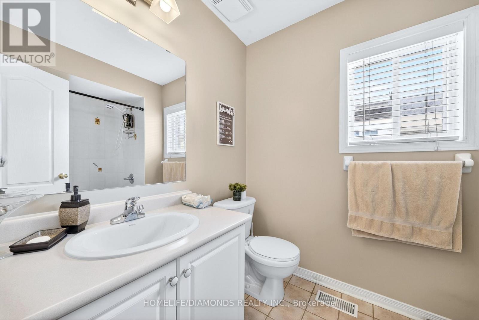 36 Pauline Crescent, Brampton, Ontario  L7A 2V6 - Photo 35 - W12724704