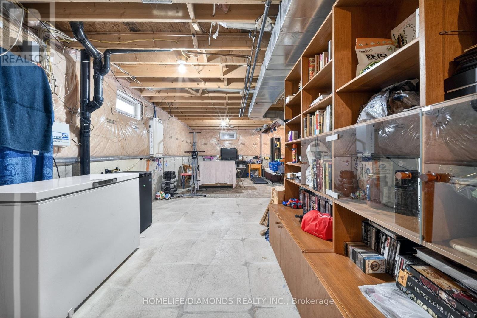 36 Pauline Crescent, Brampton, Ontario  L7A 2V6 - Photo 39 - W12724704